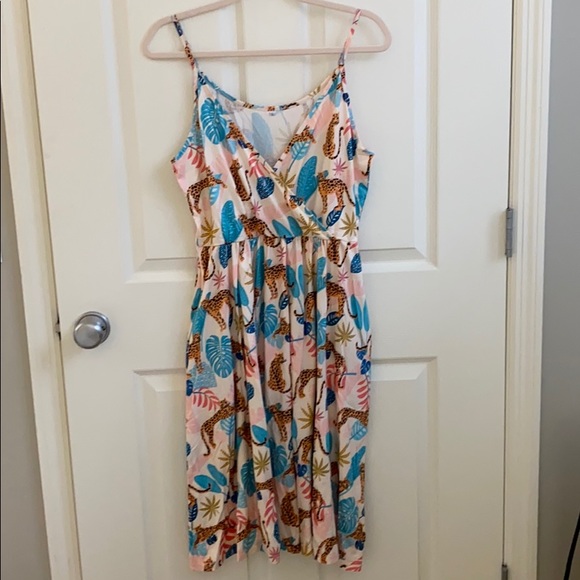 Dresses & Skirts - 💚 Super soft pink cheetah leopard topical summer print dress